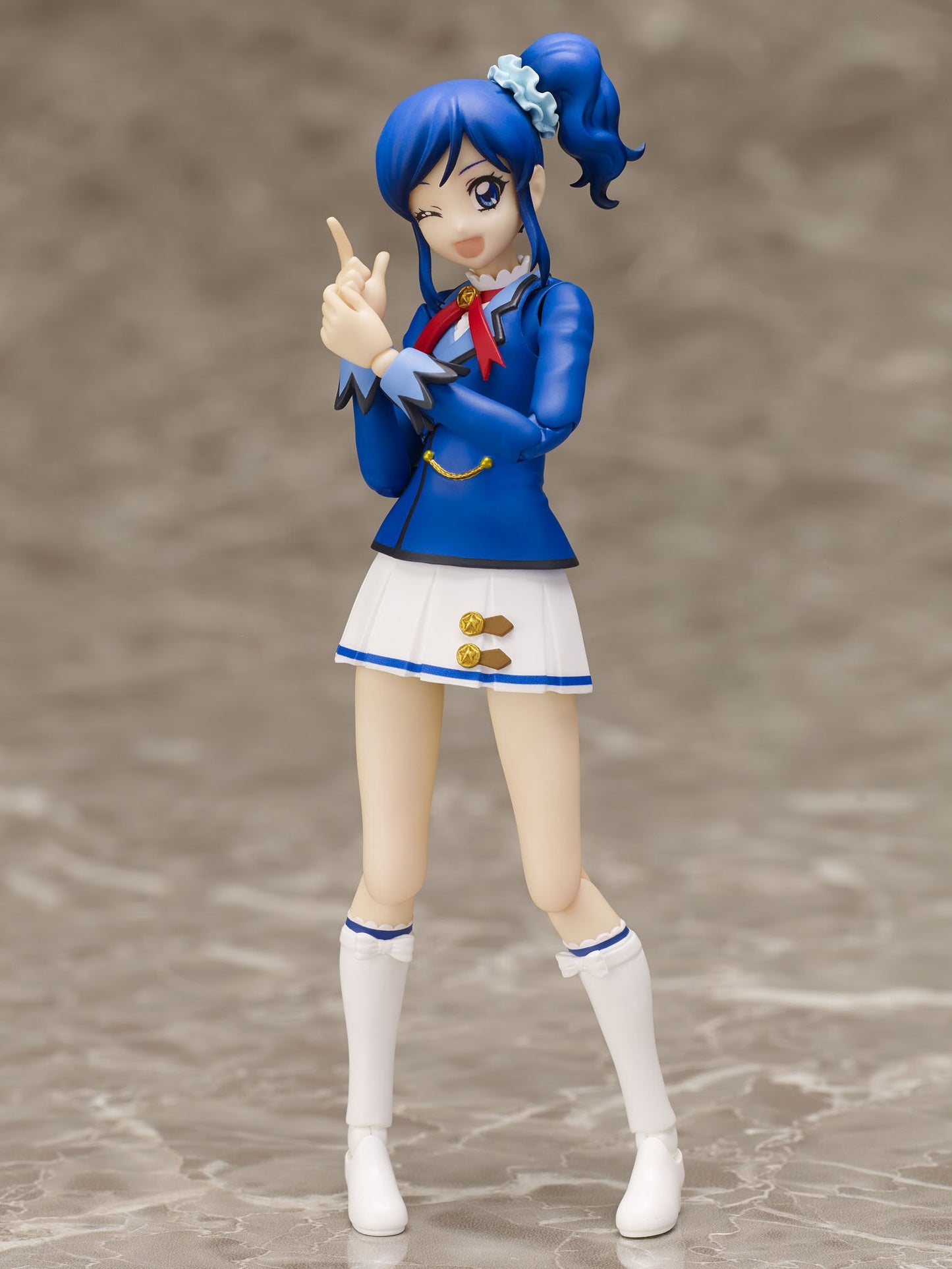 TAMASHII NATIONS Bandai S.H. Figuarts Aoi Kiriya Winter Uniform Aikatsu Action Figure