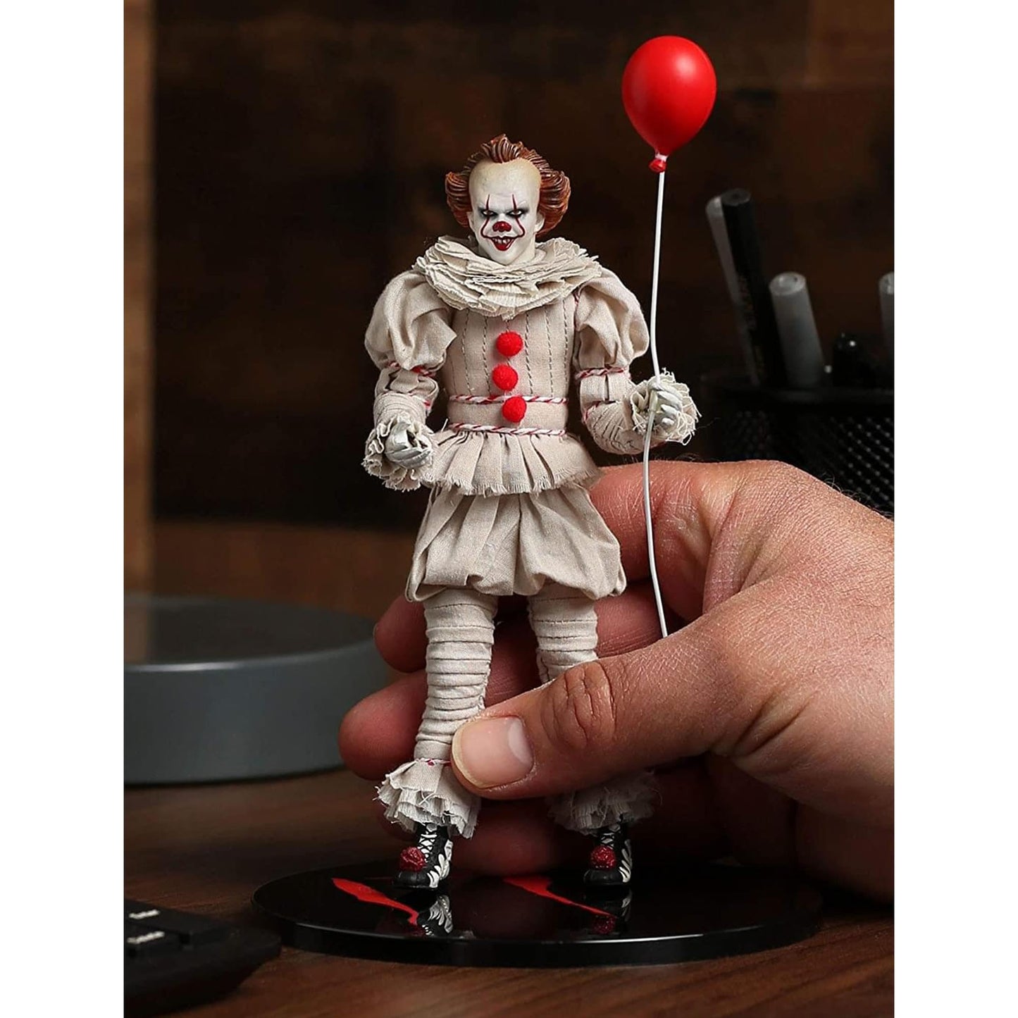 Pennywise (IT 2017) One 12 Collective Mezco Figure