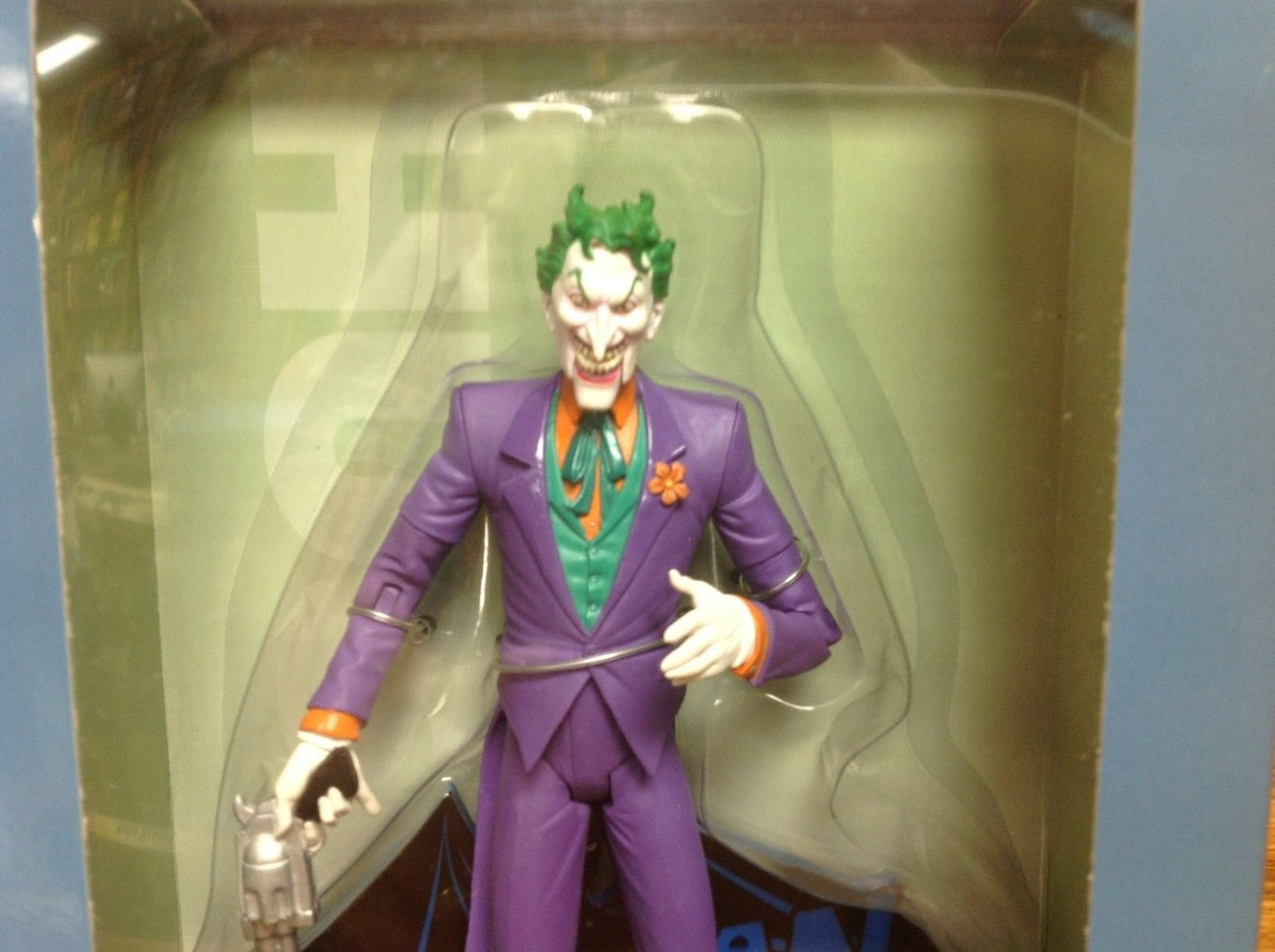Diamond Select DC Direct: Batman Hush Series 1 > Joker Action Figure