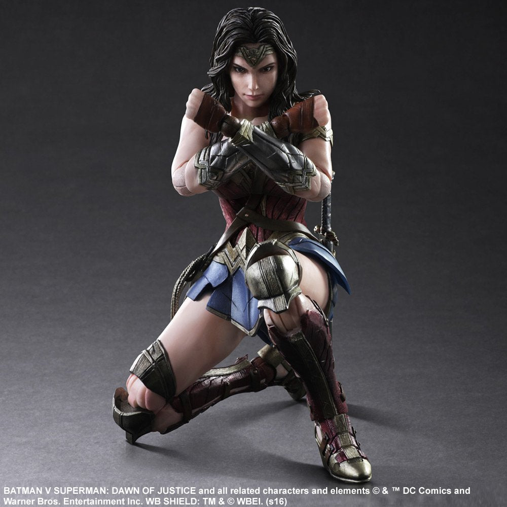 Square-Enix Square-EnixAFGSQX232 Abysse Batman VS Superman Dawn of Justice Play Arts Wonder Woman Action Figure