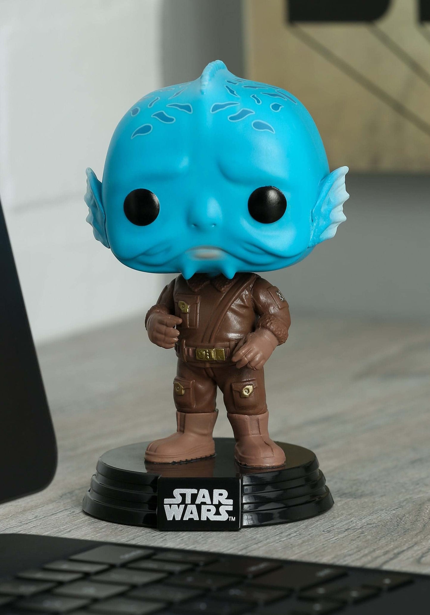 Pop Mandalorian Mythrol Vinyl Figure