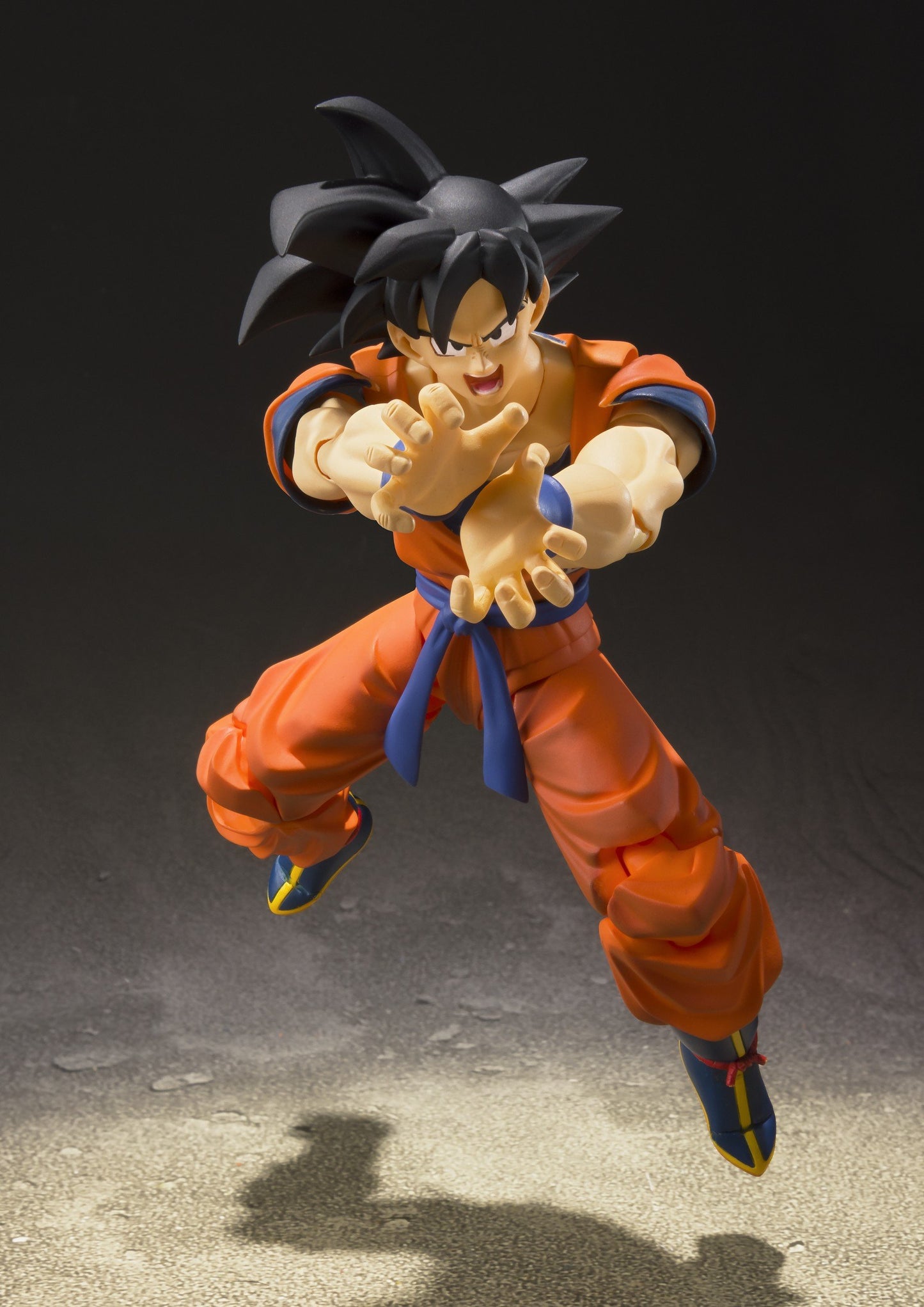 Bandai Tamashii Nations S.H. Figuarts Son Goku (A Saiyan Raised on Earth) Dragon Ball Super Action Figure