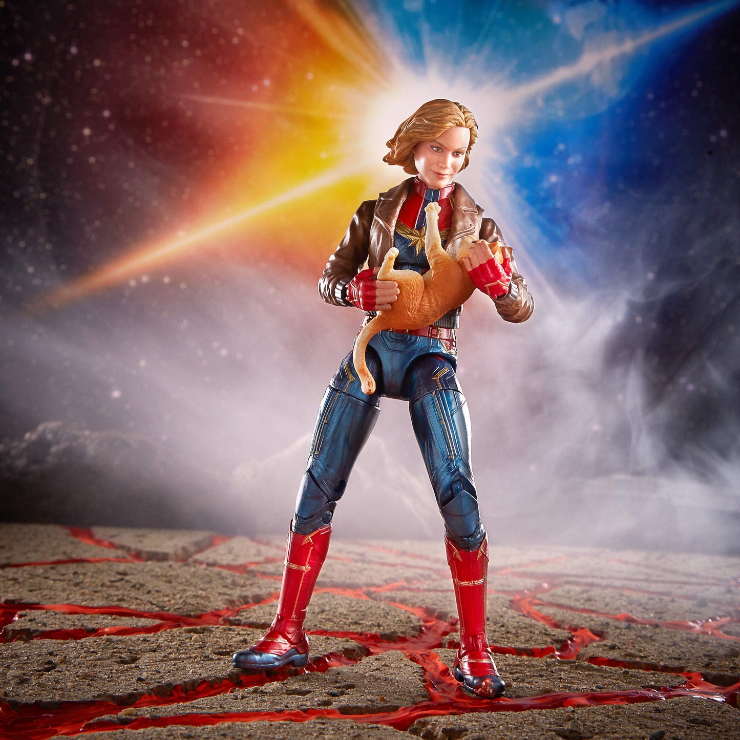 Hasbro Captain Marvel 6-Inch Legends 4