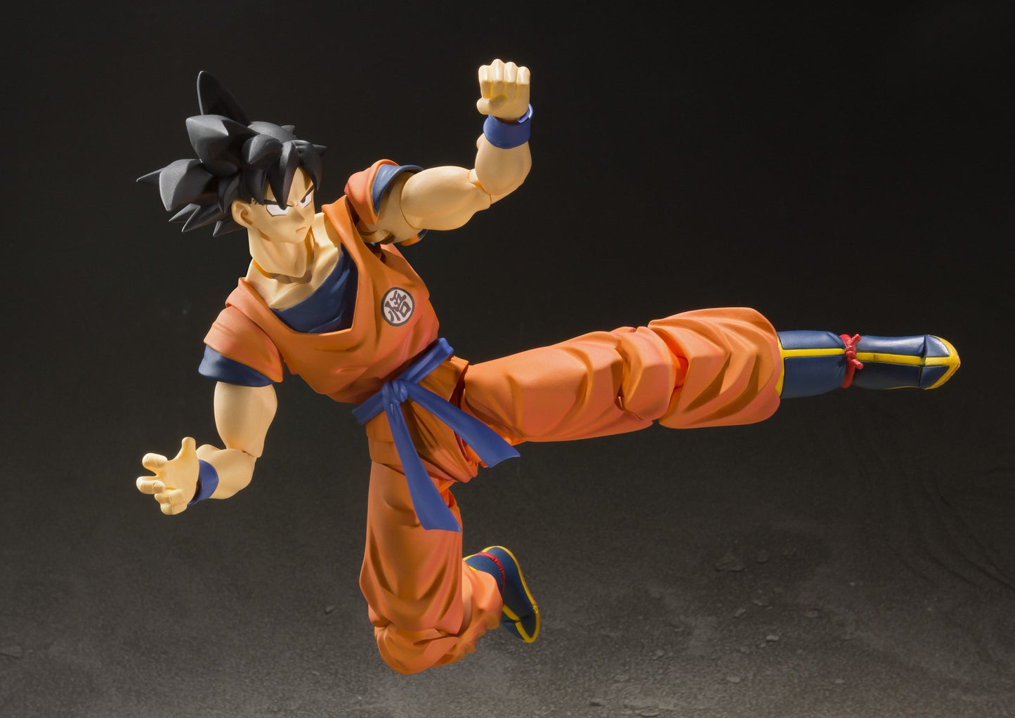 Bandai Tamashii Nations S.H. Figuarts Son Goku (A Saiyan Raised on Earth) Dragon Ball Super Action Figure